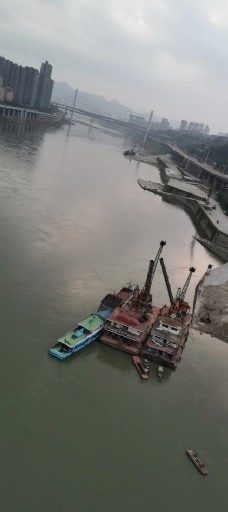 上江石门大桥上看嘉陵江